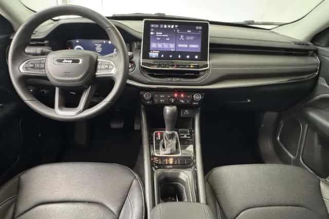 Jeep Compass (2025) thumbnail 3