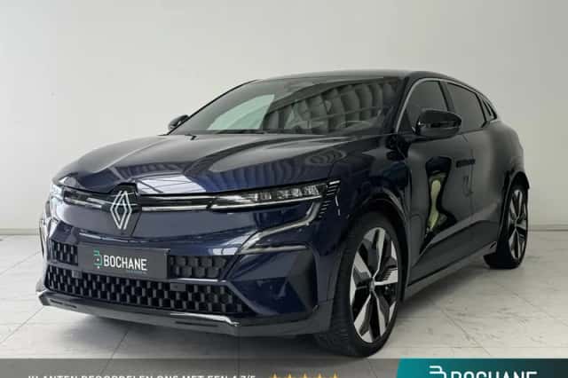 Renault Mégane E-Tech (2022) thumbnail 1
