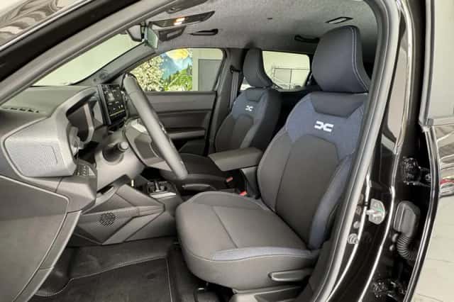 Dacia Duster (2026) thumbnail 5