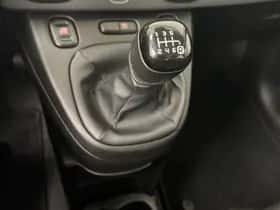 Fiat Panda (2022) thumbnail 16