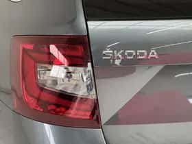 Škoda Octavia (2019) thumbnail 34