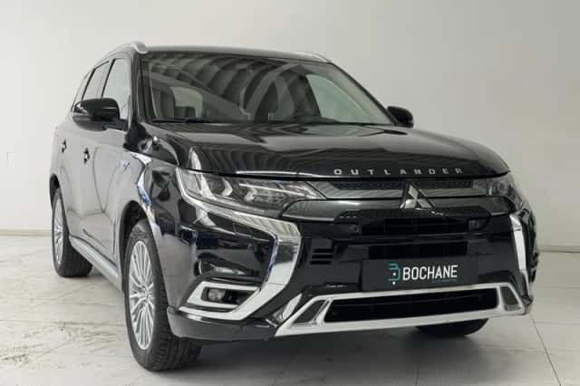 Mitsubishi Outlander (2019) thumbnail 5