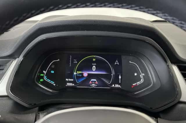 Renault Captur (2024) thumbnail 4
