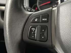 Suzuki Swift (2013) thumbnail 17