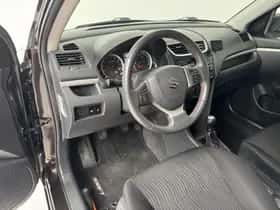 Suzuki Swift (2013) thumbnail 21