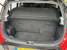 Suzuki Swift (2013) thumbnail 9