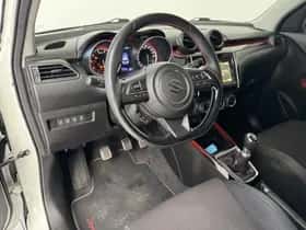 Suzuki Swift (2019) thumbnail 26
