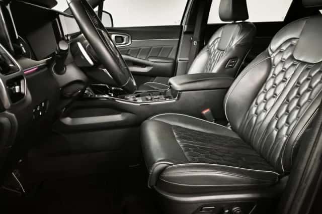 Kia Sorento (2022) thumbnail 5