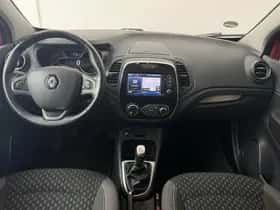 Renault Captur (2018) thumbnail 3