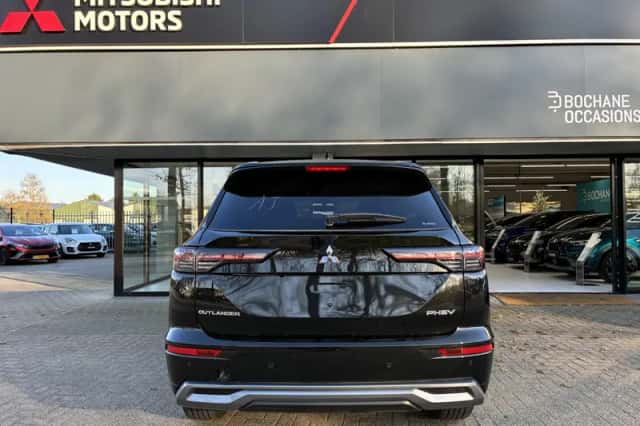 Mitsubishi Outlander (2026) thumbnail 4