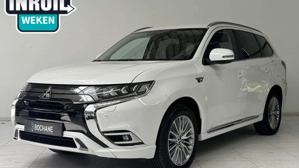 Mitsubishi Outlander (2021) — foto 1