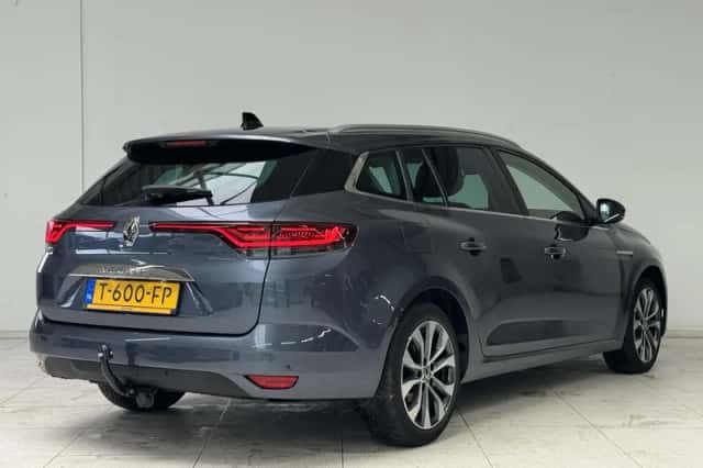 Renault Mégane (2023) thumbnail 2