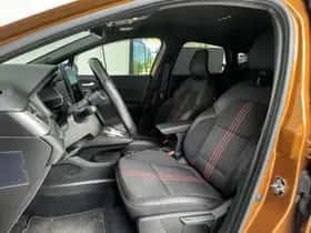 Renault Captur (2022) thumbnail 7