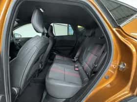 Renault Captur (2022) thumbnail 8