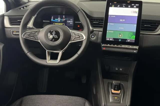 Mitsubishi Grandis (2026) thumbnail 3
