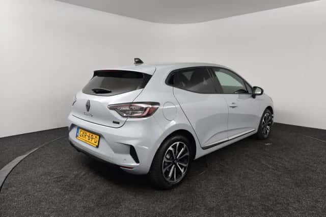 Renault Clio (2024) thumbnail 2