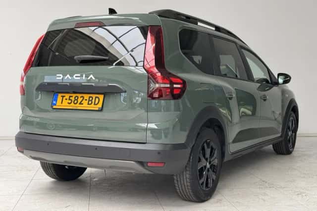 Dacia Jogger (2023) thumbnail 2