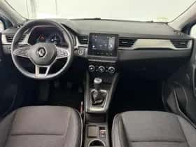 Renault Captur (2021) thumbnail 3
