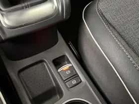 Renault Captur (2021) thumbnail 32