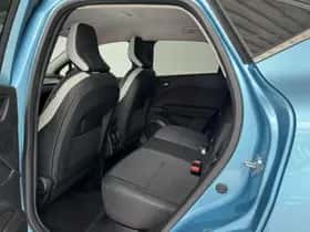 Renault Captur (2021) thumbnail 35