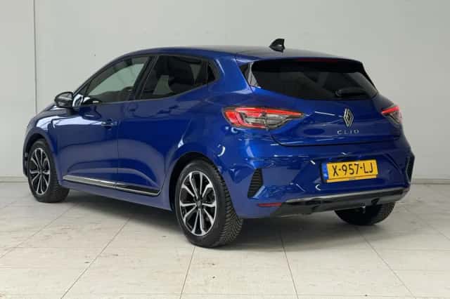 Renault Clio (2023) thumbnail 6