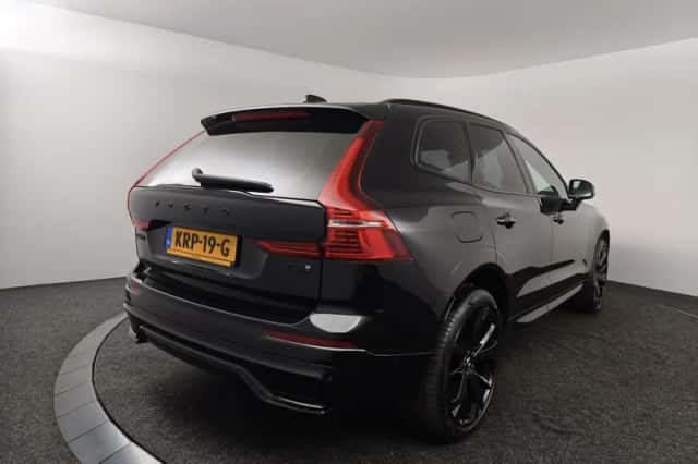 Volvo XC60 (2024) thumbnail 2
