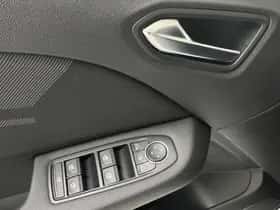 Renault Clio (2024) thumbnail 18