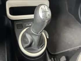 Renault Twingo (2014) thumbnail 16
