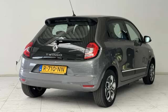 Renault Twingo (2022) thumbnail 2