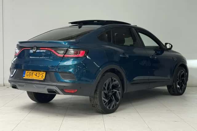 Renault Arkana (2024) thumbnail 2