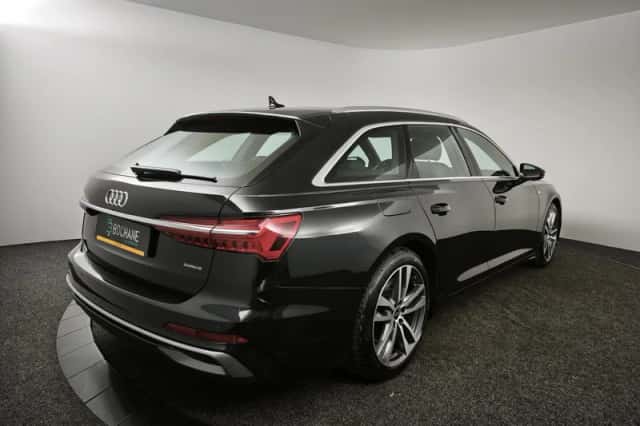 Audi A6 (2022) thumbnail 2