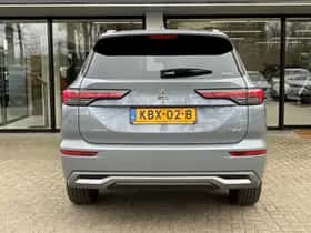 Mitsubishi Outlander (2026) thumbnail 4