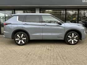 Mitsubishi Outlander (2026) thumbnail 6