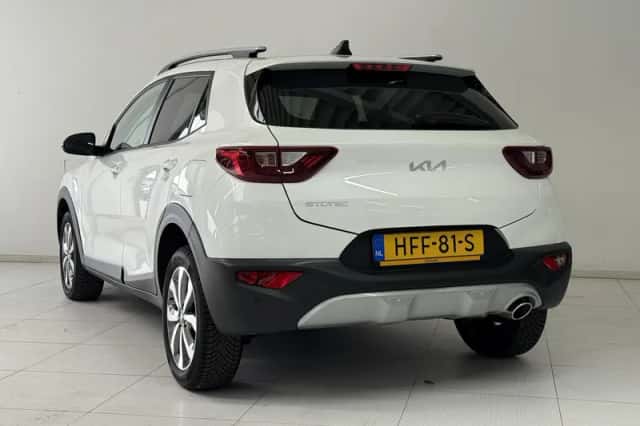 Kia Stonic (2025) thumbnail 6