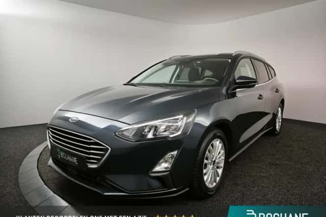 Ford Focus (2021) thumbnail 1