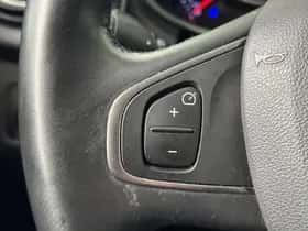 Renault Clio (2018) thumbnail 18