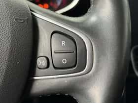 Renault Clio (2018) thumbnail 19