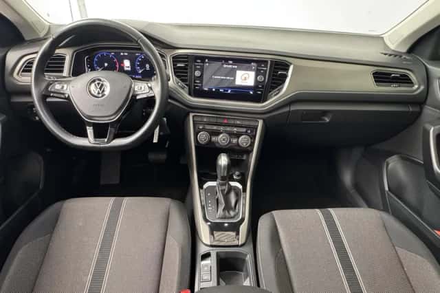 Volkswagen T-Roc (2021) thumbnail 3