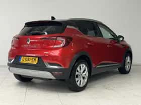 Renault Captur (2020) thumbnail 2