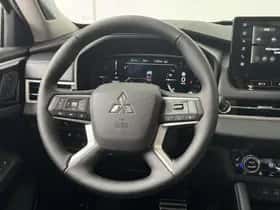 Mitsubishi Outlander (2026) thumbnail 15