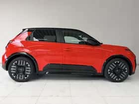 Nissan Micra thumbnail 4
