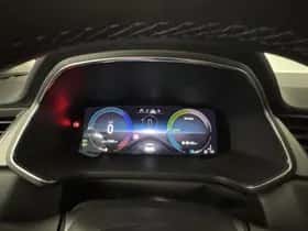 Renault Captur (2021) thumbnail 4