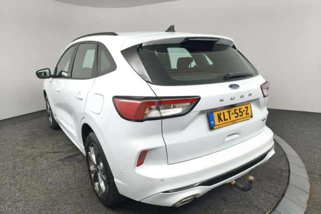 Ford Kuga (2022) thumbnail 6