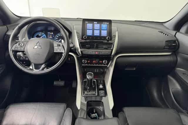 Mitsubishi Eclipse Cross (2022) thumbnail 3