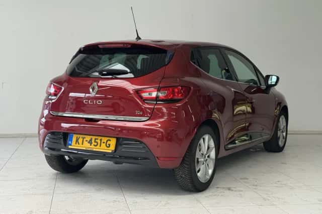 Renault Clio (2016) thumbnail 2