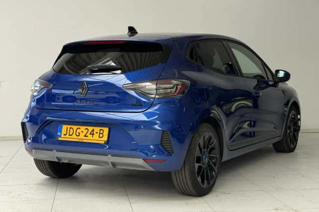 Renault Clio (2025) thumbnail 2