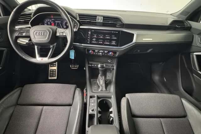 Audi Q3 (2020) thumbnail 3