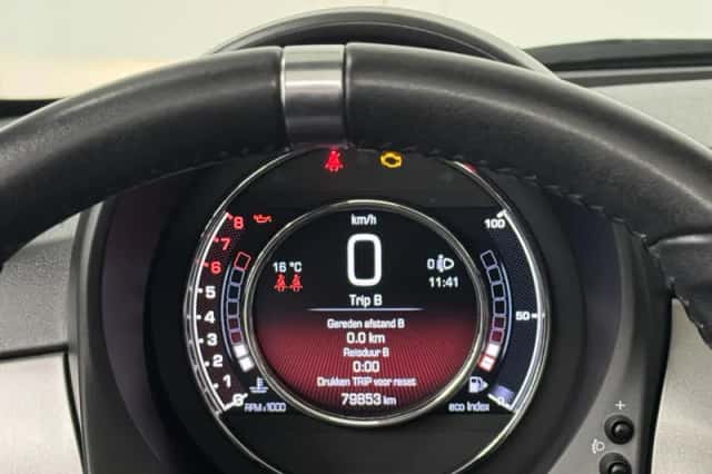 Fiat 500C (2022) thumbnail 4