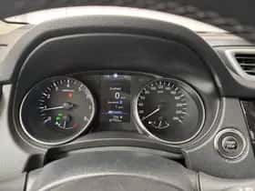 Nissan Qashqai (2021) thumbnail 4