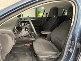 Ford Focus (2023) thumbnail 7